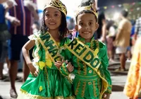 Sessão fofura: Rei e Rainha do Milho desfilam simpatia no Pelourinho