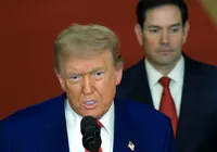 Trump classifica ataque do Irã a base americana como “muito fraco” imagem