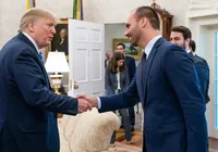 Trump escolhe Eduardo Bolsonaro como 'nome dos sonhos' contra Lula imagem