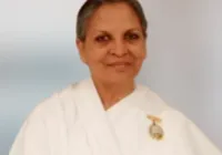 Yogini Gita Patel traz meditação Raja Yoga ao Brasil em turnê especial