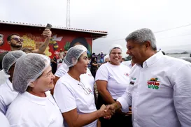 Jerônimo lança projeto que deve impulsionar agricultura no semiárido - Imagem