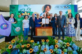 "Tudo o que se planta no Brasil, dá", diz Lula ao lançar Plano Safra - Imagem