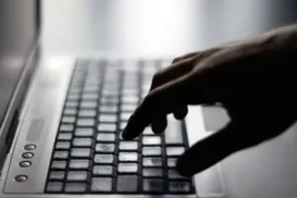 Vazamento de dados expõe 16 bilhões de senhas do Google, Apple e Meta - Imagem