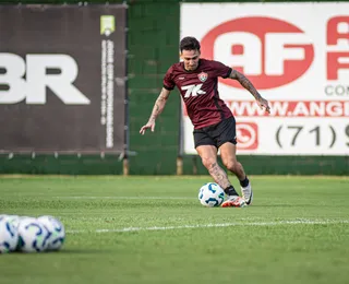 Atacante tem recuperação rápida e volta aos treinos do Vitória