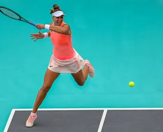 Bia Haddad sofre virada e se despede nas oitavas do WTA de Queen’s