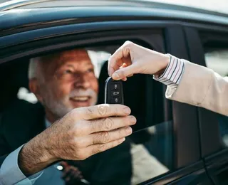 Carros mais baratos para idosos: entenda como funciona projeto de lei