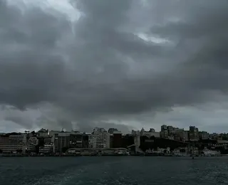 Chuva e vento em Salvador: Defesa Civil mantém alerta