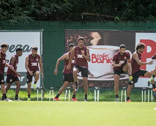 Elenco do Vitória tem treino técnico na Toca e retorno de Neris