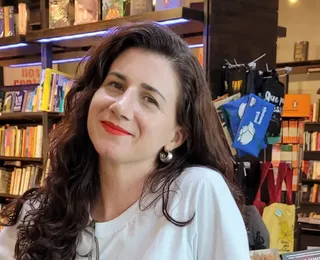 Escrete de Escritores no Corredor da Vitória