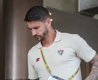 Ex-Bahia, Everaldo ativa modo sincerão: "Tem duas bolas igual a gente"