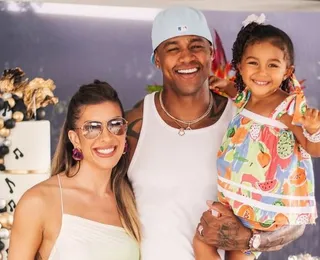 Filha de Léo Santana ganha autorização judicial para campanha