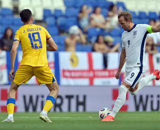 Inglaterra vence Andorra sem brilho, mas Tuchel faz história