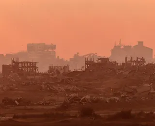 Israel lança bombardeios sobre o Irã após alerta de Trump