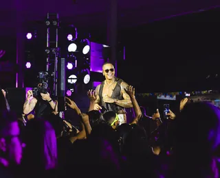 Léo Santana grava EP ‘GG a Posto’ e reúne multidão para curtir