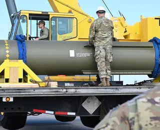 ‘Monstro subterrâneo’: conheça bomba dos EUA lançada no Irã