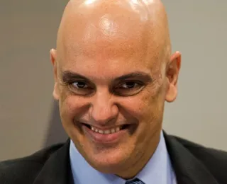 Moraes barra pedido de Bolsonaro e mantém delação de Mauro Cid