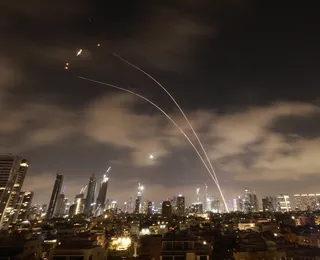Nova comitiva brasileira que estava em Israel retorna ao Brasil