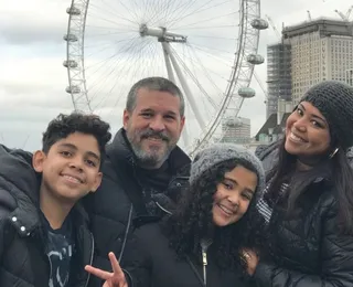 Pastor famoso anuncia divórcio de cantora gospel após 20 anos juntos