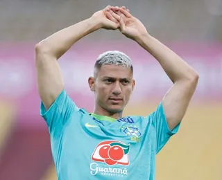 Richarlison vê final feliz com Ancelotti em meio à "bagunça" no Brasil
