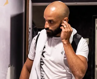 Santos segura Thaciano após investida do Athletico-PR e sondagens