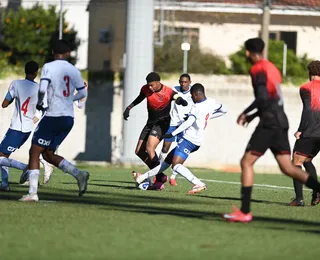 Sub-17 do Bahia é goleado pelo Athletico na despedida de Léo Mendes