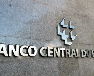 Taxa básica de juros deve ser mantida em 15% por período prolongado