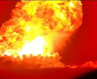 Vídeo: foguete da empresa de Elon Musk explode durante teste