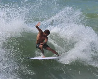 Yagê Araújo volta com força ao surfe e disputa etapa em Itacaré
