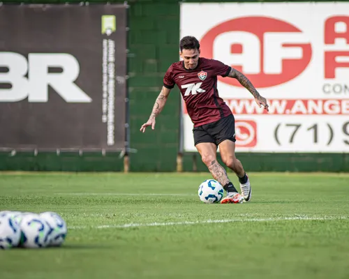 Atacante tem recuperação rápida e volta aos treinos do Vitória - Imagem