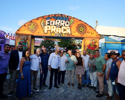 Em visita ao Recôncavo, Jerônimo acompanha São João de São Félix - Imagem