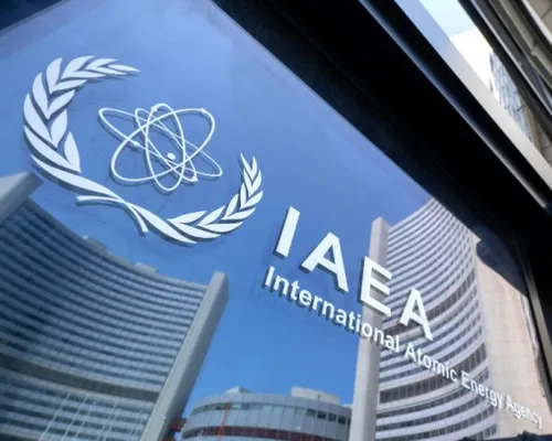 Parlamento do Irã aprova suspensão da cooperação com Agência Atômica - Imagem