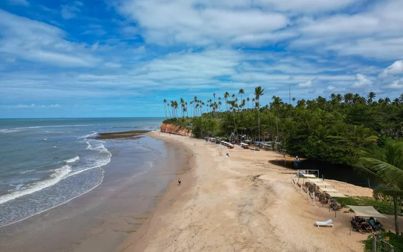 Cumuruxatiba: Refúgio Natural no Litoral Sul da Bahia - Imagem