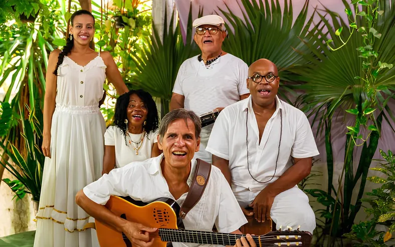 Itapuã vai representar o Brasil em Paris com show de samba - Imagem
