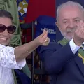 7 de Setembro: Lula surpreende público ao fazer coração coreano imagem