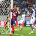 Bahia: Tiago é o primeiro a marcar hat-trick em finais do Nordestão imagem