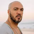 Belo surpreende internautas ao mudar visual para novela imagem