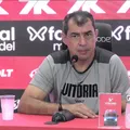 Carille cita parte física como fator preponderante em novo empate imagem