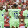 Com gols de Raphinha, Barcelona goleia o Mallorca e assume liderança na LaLiga imagem