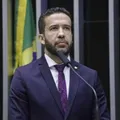 Conselho de Ética da Câmara abre processo contra André Janones imagem