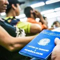 Desemprego cai a 5,8% no 2º trimestre, menor nível da série histórica imagem