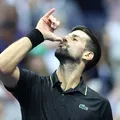 Djokovic elimina Fritz e faz dancinha em homenagem à filha no US Open imagem