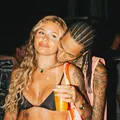 Em oração, noiva de Oruam pede liberdade para o rapper imagem