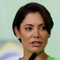 Ex-ministra acusa PF de filmar Michelle Bolsonaro seminua imagem