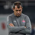 Faça um favor ao Vitória e a si mesmo: desapega, Carille imagem