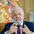 Fim da autoescola obrigatória? Lula apoia proposta e quer agilidade imagem