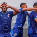Galícia vence nos pênaltis e volta à Série A do Baianão após oito anos imagem