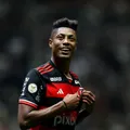 Gancho leve para Bruno Henrique? Relembre punições do caso de apostas imagem