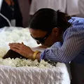 Ivete Sangalo 'conversa' com Preta Gil em momento íntimo no velório imagem