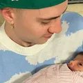 Léo Picon anuncia ser pai após postar foto com bebê no colo imagem