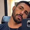 Modelo faz revelação sobre passado de Cauã Reymond imagem